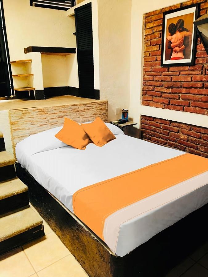 Hotel Calesa Real 4*